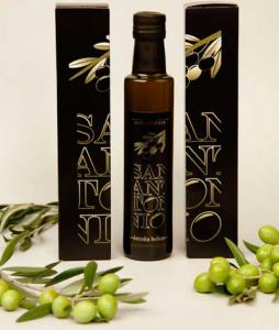 Olivno olje v darilni embalaži